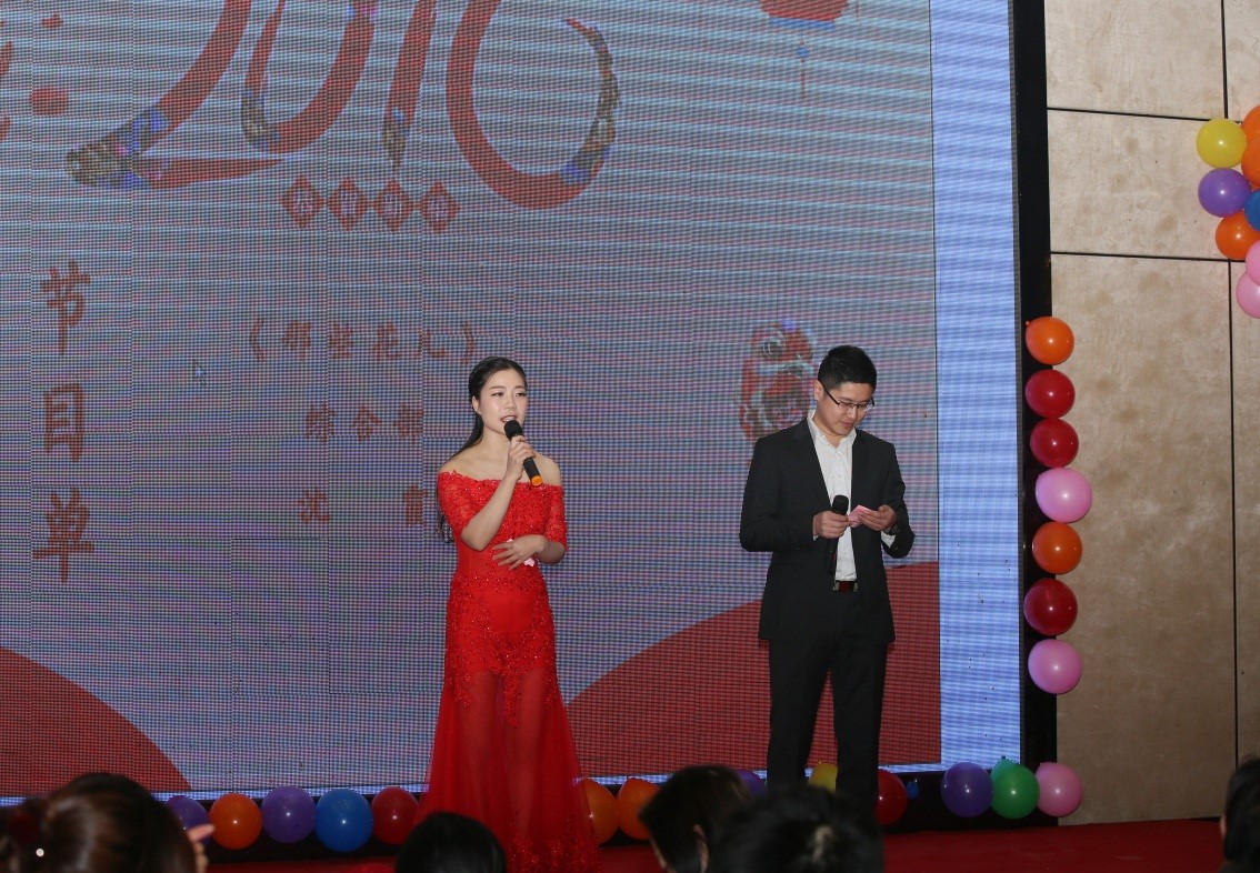 安徽得潤電氣2016迎新晚會(huì)（www.dyhaoshuo.cn）全國統(tǒng)一客服熱線：400-0551-777